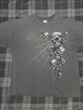 y2k 2000s skull graphic grunge style t shirt